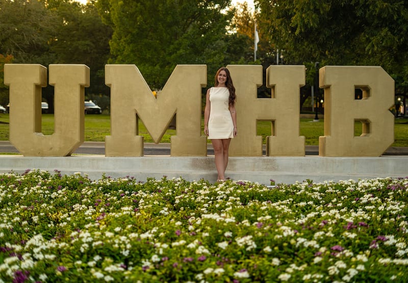 Graduation portrait session at UMHB